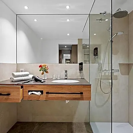 Hotel Seeblick 3*